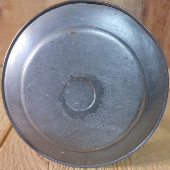 Tin Ware - Adjustable Metal Candle Holder - Picture 7 of 13